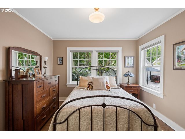 7035 Se 32ND Ave, Portland, OR 97202
