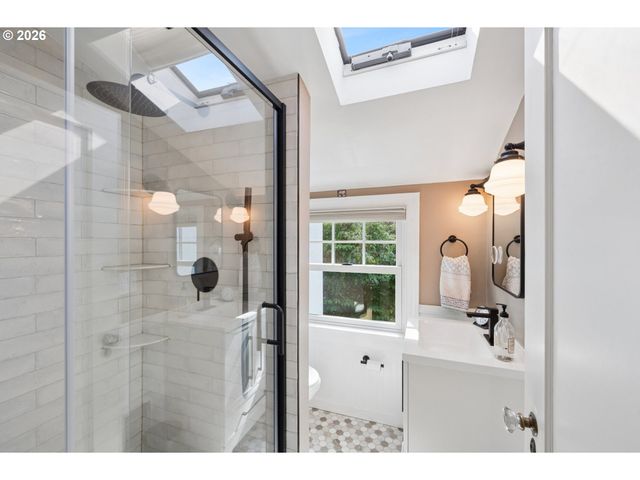 7035 Se 32ND Ave, Portland, OR 97202