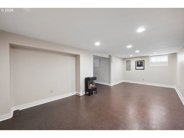 7035 Se 32ND Ave, Portland, OR 97202