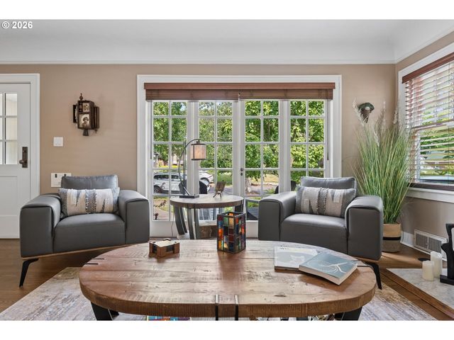 7035 Se 32ND Ave, Portland, OR 97202