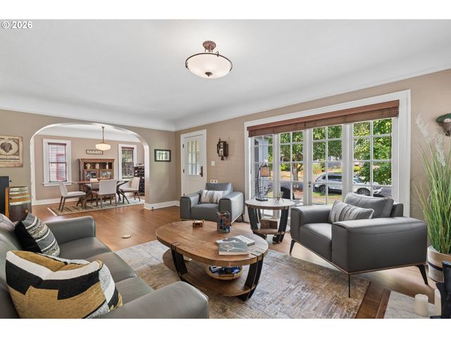 7035 Se 32ND Ave, Portland, OR 97202