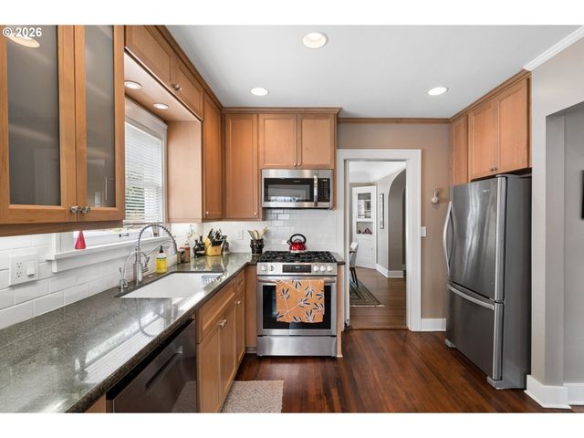 7035 Se 32ND Ave, Portland, OR 97202