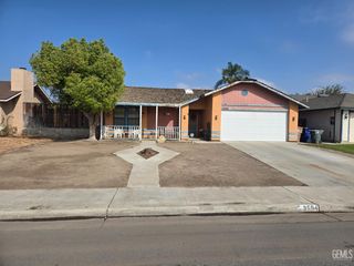 3504 Charlotte Street, Bakersfield, CA 93313