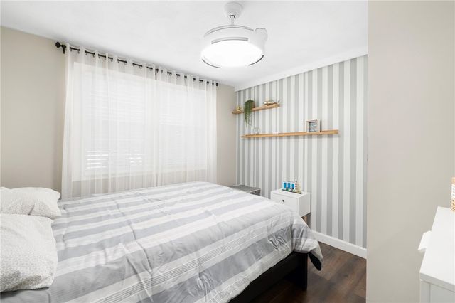 54 Salem Avenue, Cranston, RI 02920