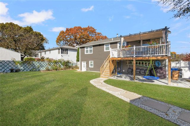 54 Salem Avenue, Cranston, RI 02920