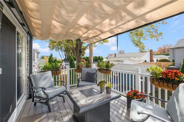 54 Salem Avenue, Cranston, RI 02920