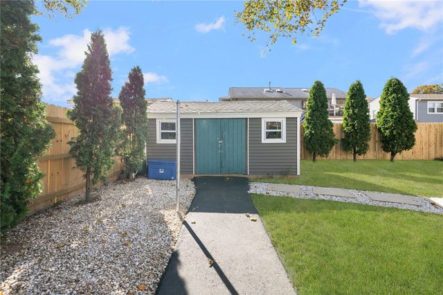 54 Salem Avenue, Cranston, RI 02920