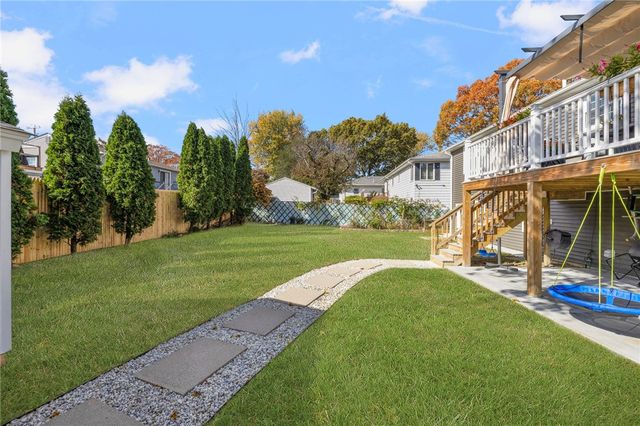 54 Salem Avenue, Cranston, RI 02920