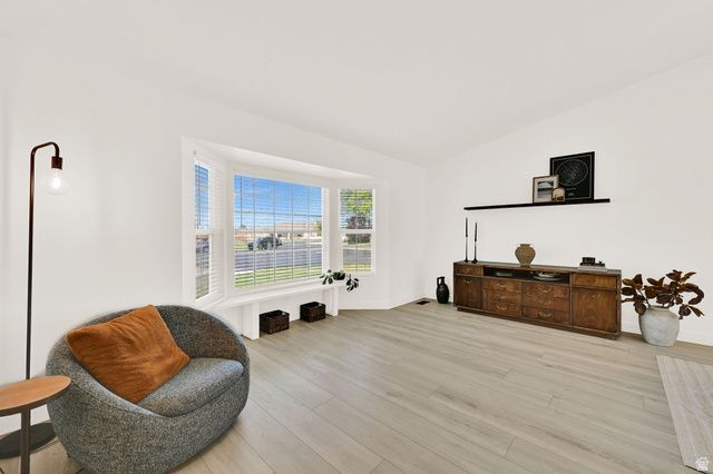 2476 W CLYDESDALE CT., Farr West, UT 84404