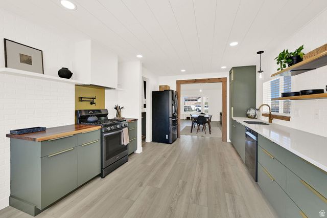2476 W CLYDESDALE CT., Farr West, UT 84404