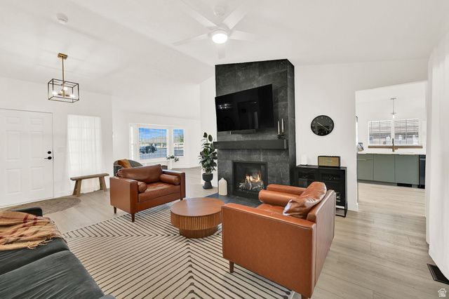 2476 W CLYDESDALE CT., Farr West, UT 84404