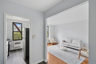 33-24 Junction Blvd 6R, Jackson Heights, NY 11372