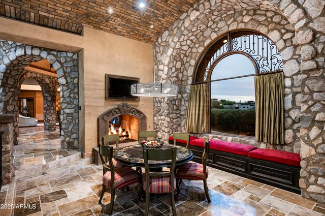 11068 E CANYON CROSS Way, Scottsdale, AZ 85255