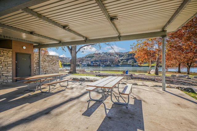 7304 Turnbuoy DR, Austin, TX 78730