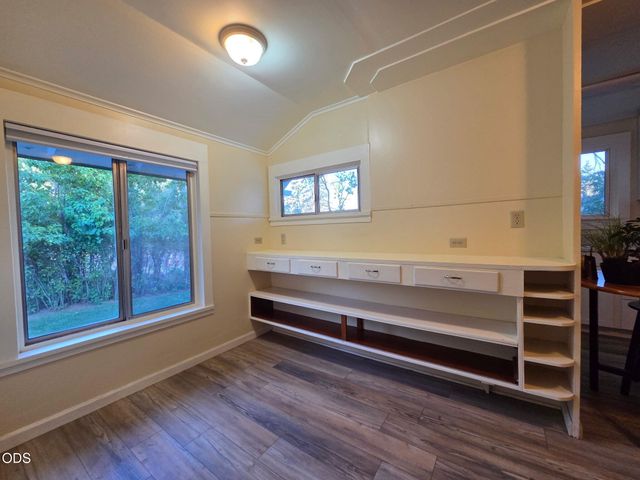 1617 NW 8th, Bend, OR 97703