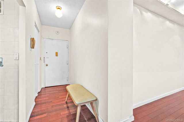 138-35 Elder Avenue 21F, Flushing, NY 11355