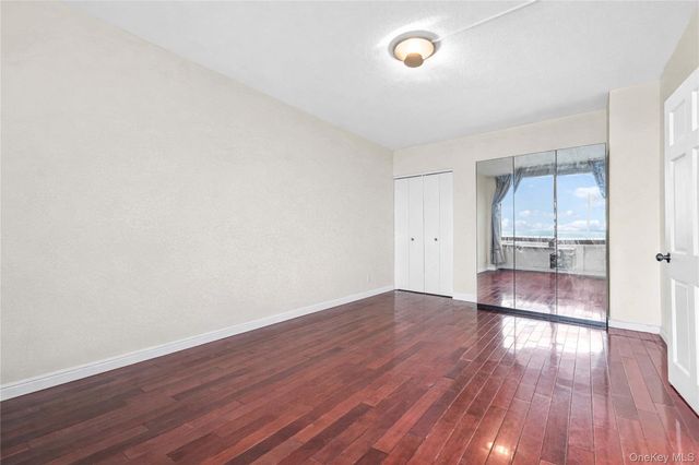 138-35 Elder Avenue 21F, Flushing, NY 11355
