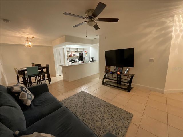 3028 PARKWAY BOULEVARD 105, Kissimmee, FL 34747