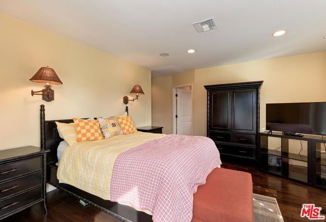 5841 Tellefson Road, Culver City, CA 90230