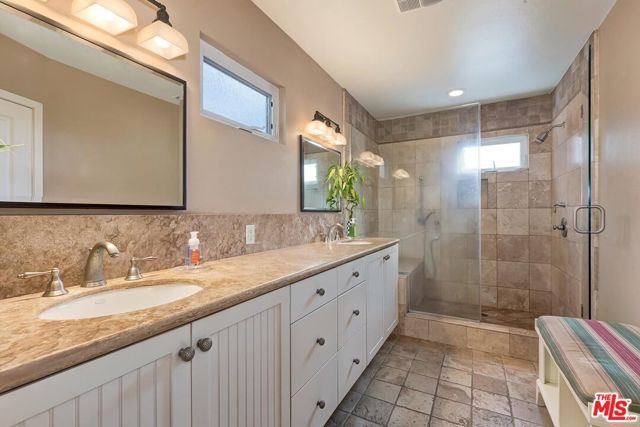 5841 Tellefson Road, Culver City, CA 90230