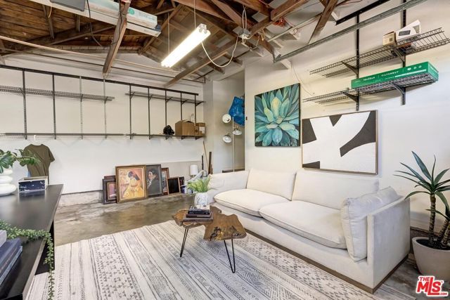 5841 Tellefson Road, Culver City, CA 90230