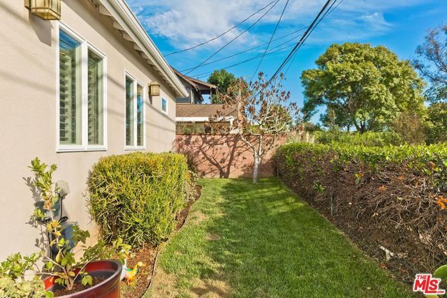 5841 Tellefson Road, Culver City, CA 90230
