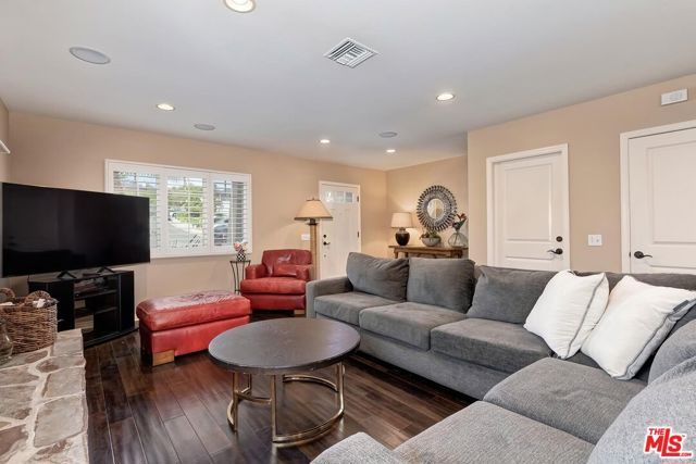 5841 Tellefson Road, Culver City, CA 90230