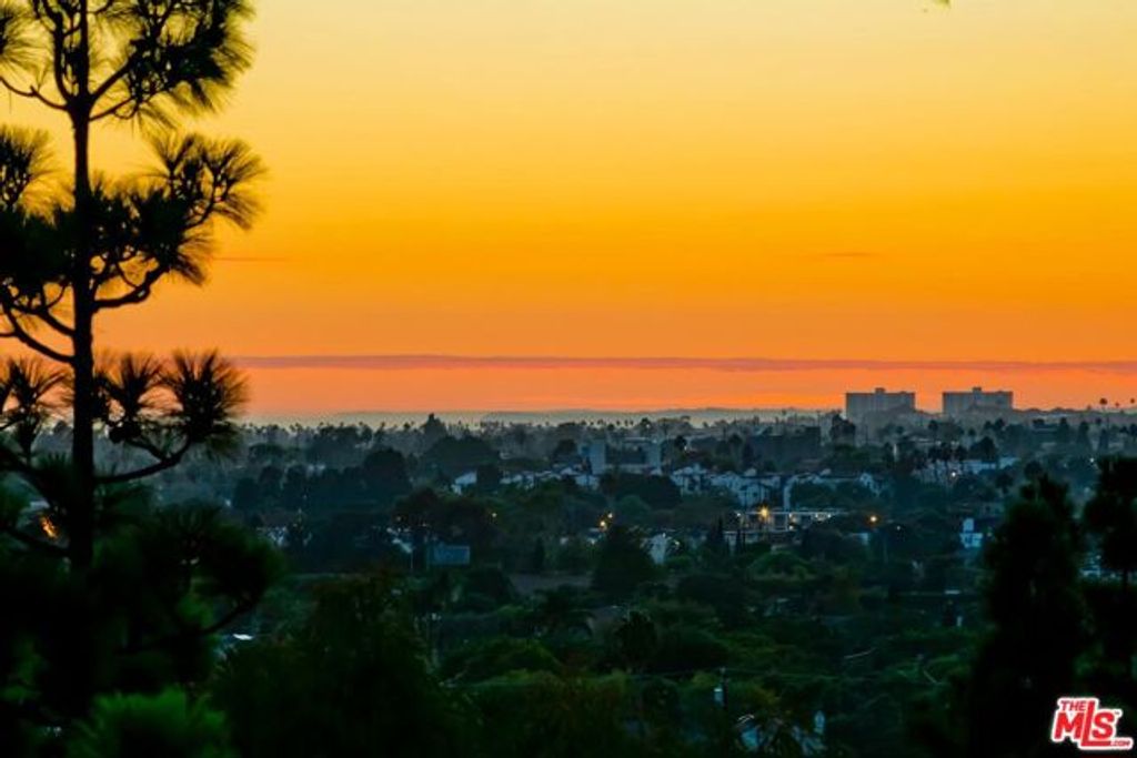 5841 Tellefson Road, Culver City, CA 90230