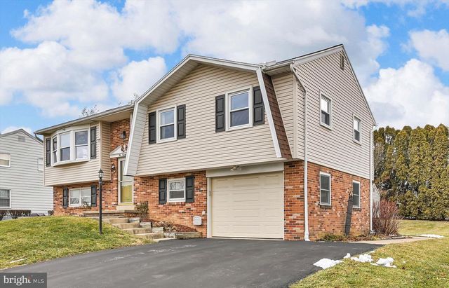 429 CANDLEWYCK RD, Lancaster, PA 17601