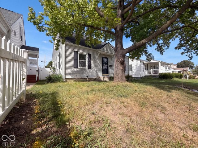 122 S 6th Avenue, Beech Grove, IN 46107