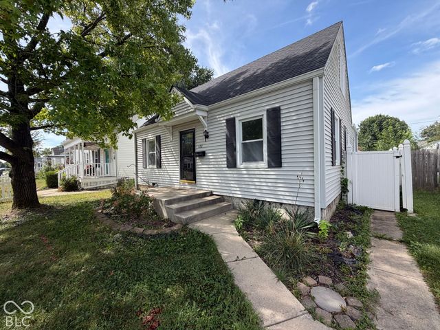 122 S 6th Avenue, Beech Grove, IN 46107