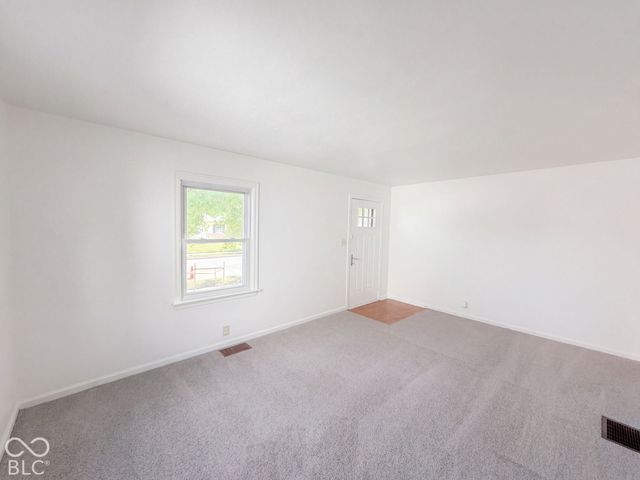 122 S 6th Avenue, Beech Grove, IN 46107