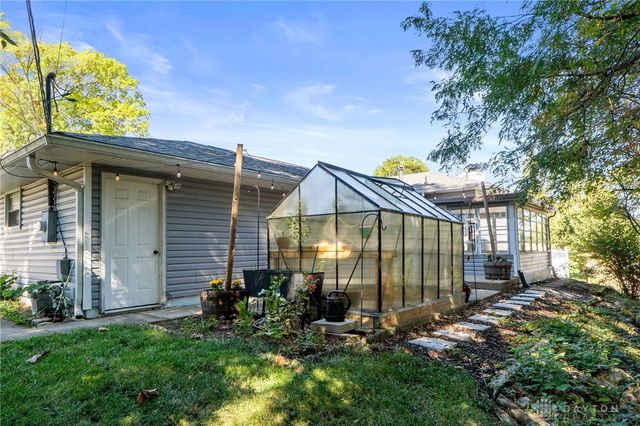 1606 Hillrose Place, Fairborn, OH 45324