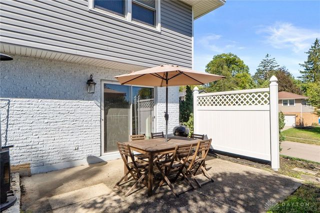 1606 Hillrose Place, Fairborn, OH 45324