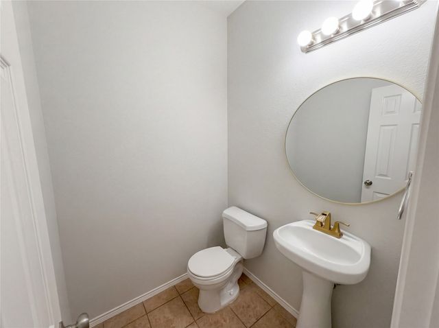 8925 Brook Hill Lane, Fort Worth, TX 76244