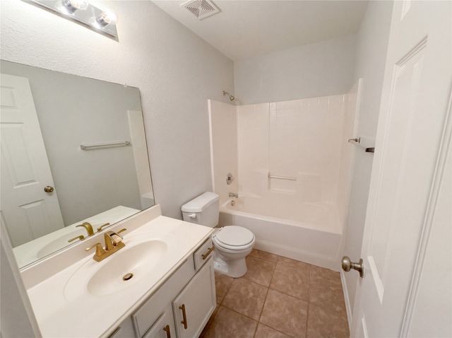 8925 Brook Hill Lane, Fort Worth, TX 76244