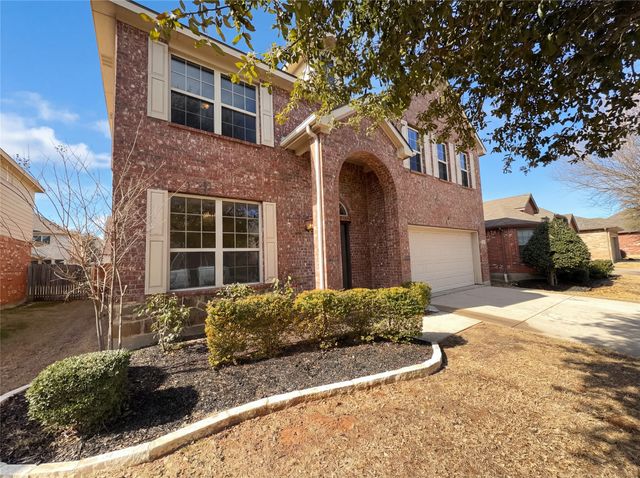 8925 Brook Hill Lane, Fort Worth, TX 76244