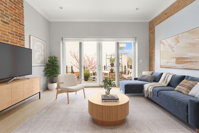 435A CLASSON Avenue, New York City, NY 11238