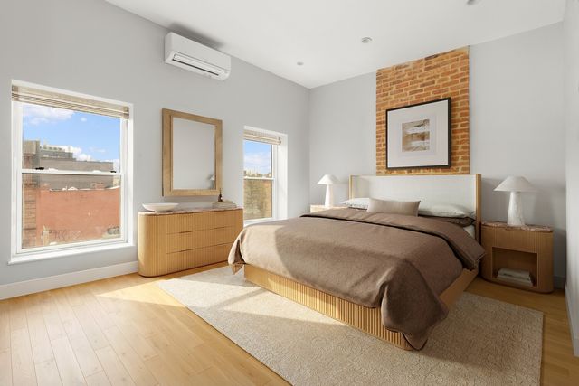 435A CLASSON Avenue, New York City, NY 11238