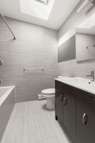 435A CLASSON Avenue, New York City, NY 11238