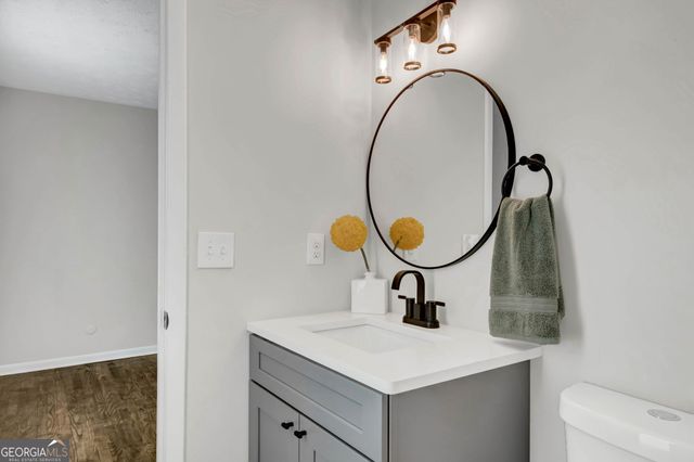 925 Majesty Lane, Morrow, GA 30260
