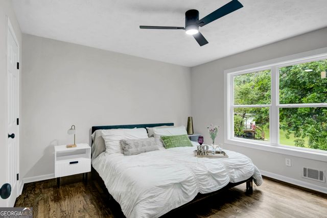 925 Majesty Lane, Morrow, GA 30260
