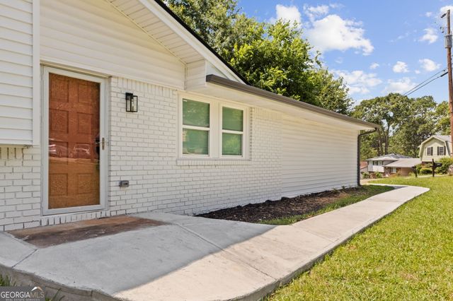 925 Majesty Lane, Morrow, GA 30260
