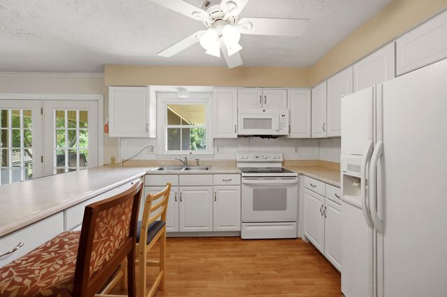 3132 Dale Hollow Drive, Lexington, KY 40515
