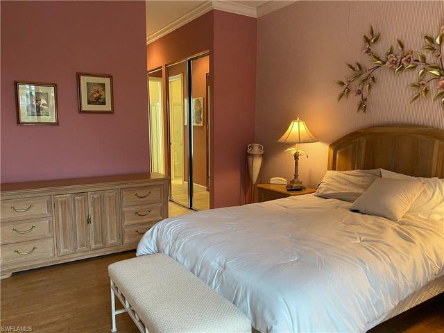 3941 Isla Ciudad CT, Naples, FL 34109