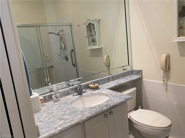 3941 Isla Ciudad CT, Naples, FL 34109