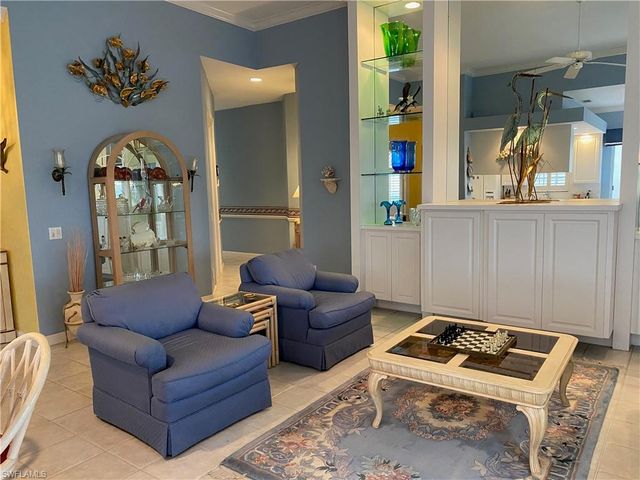 3941 Isla Ciudad CT, Naples, FL 34109