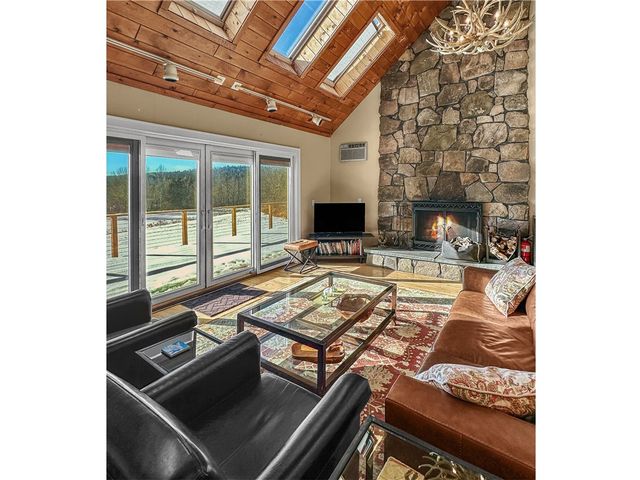 180 Fox Ridge Road, Middletown, NY 12455