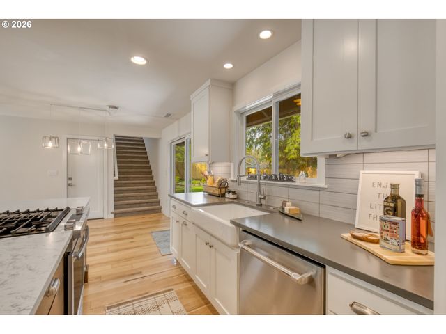 2635 LAFAVE St, West Linn, OR 97068