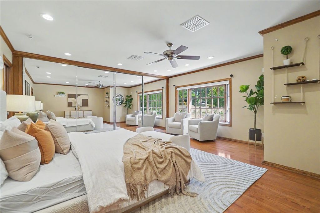Image 20 of property listing at 20537 E Covina Hills Rd, Covina, CA 91724